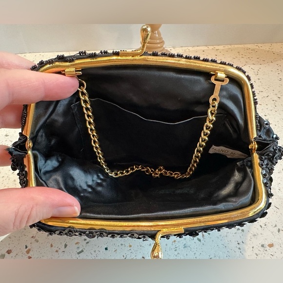 Vintage Black Beaded & Gold Wristlet‎ Chain or Wear as a Clutch Evening Bag - Picture 8 of 9